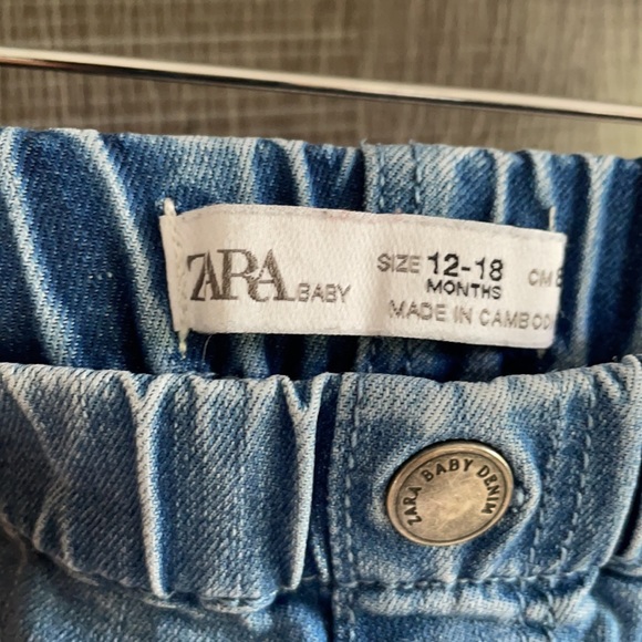 2/$30⭐️Zara jeans - Picture 3 of 7